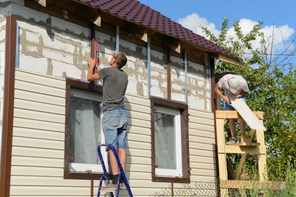 Cost of Handyman Siding Repair in Lynnwood