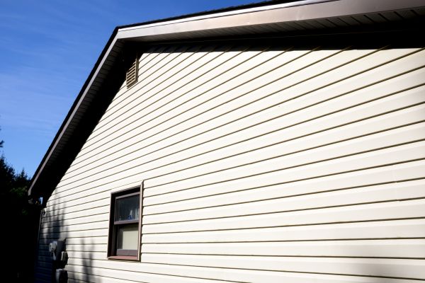 Cost of Dutch Lap Siding Installation in Lynnwood