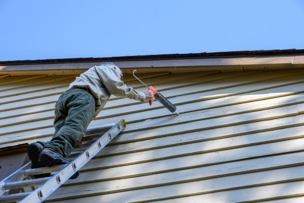 Cost of Vinyl Siding Caulk Repair in Lynnwood