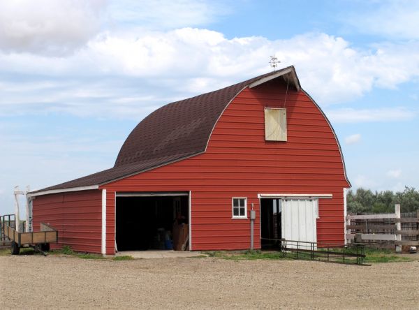Metal Barn Siding Installation in Lynnwood